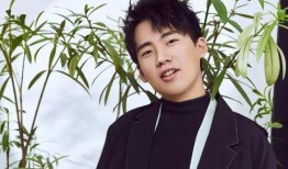 娱乐吃瓜郭麒麟,娱乐界的吃瓜达人，揭秘娱乐圈幕后故事