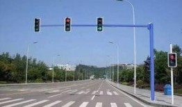 红绿灯青岛爆料最新消息,交通规则调整与事故频发引发关注